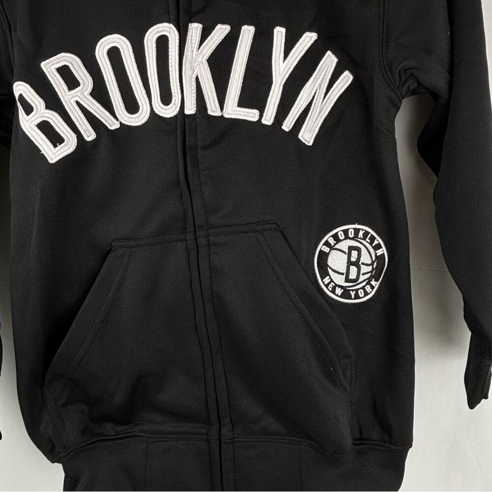 NWT Women's NBA Black Brooklyn NY Basketball Sports NBA Zip Up Hoodie, Medium - Picture 5 of 9